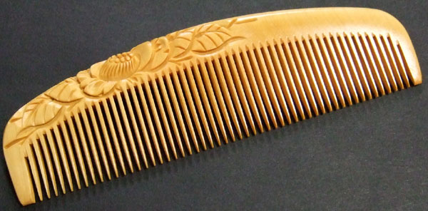 Carved boxwood comb-13.5cm -Camelia-(Japanese Tsubaki)